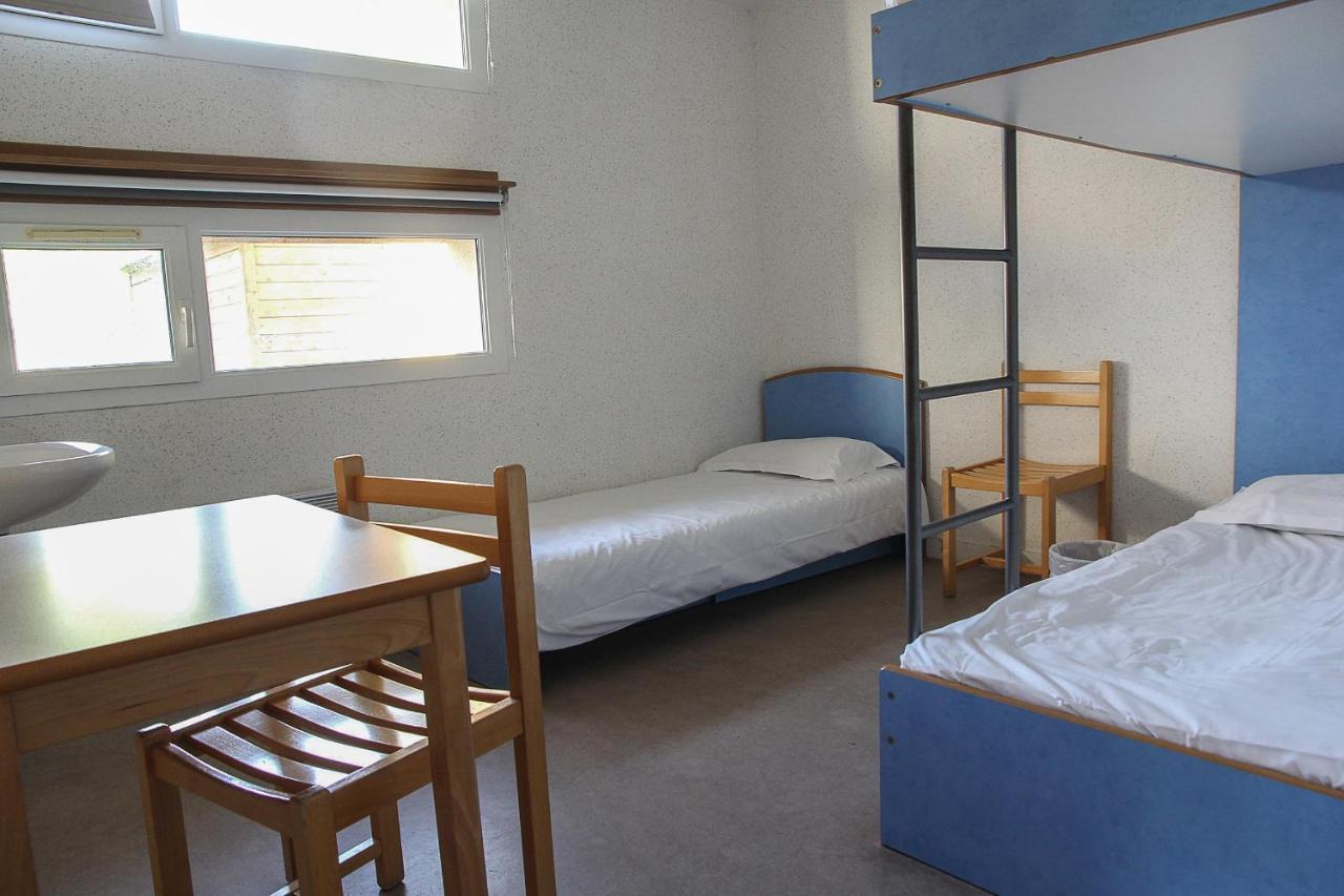 Auberge De Jeunesse Hi Genets Bagian luar foto
